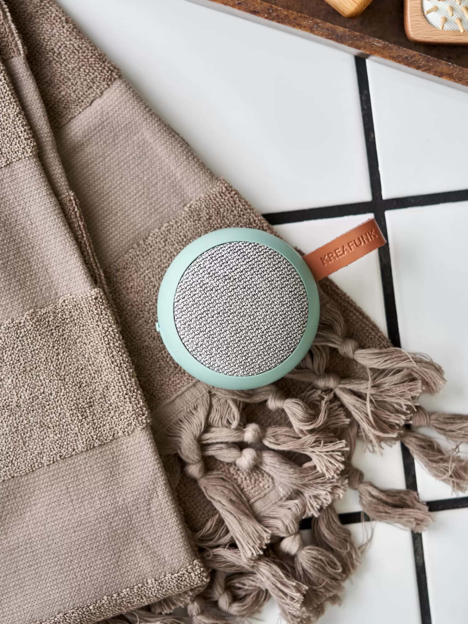 Søstrene Grene AGO II FABRIC Bluetooth Højtaler Mint Cheap